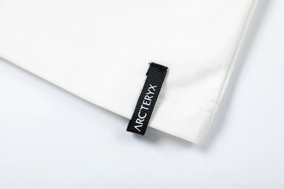 Ayc Teryx 2024FW LOGO Premium 32s Same Style ：Black White Size：XS S M L